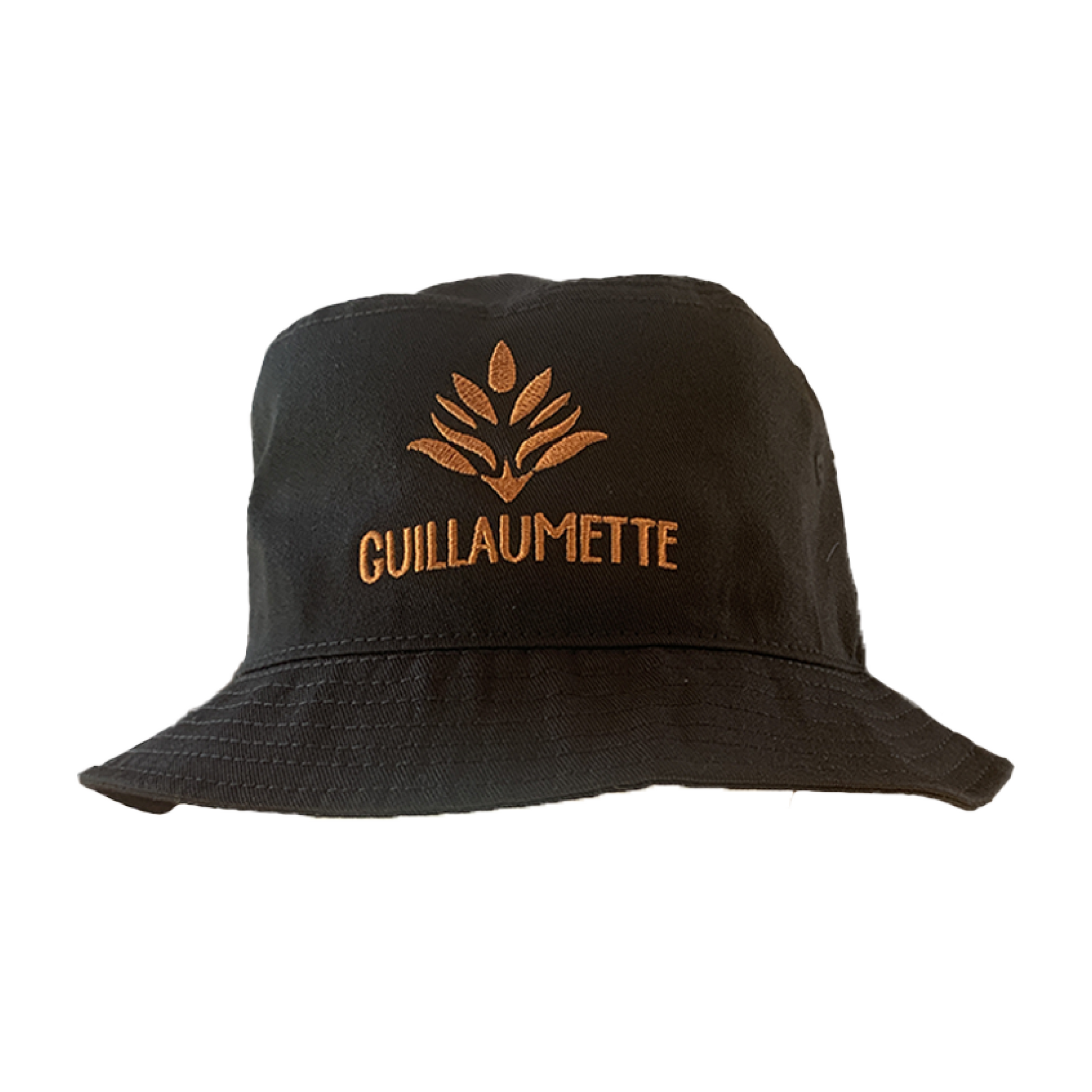 Bob noir brodé Guillaumette avec logo de la marque de génépi artisanal des Hautes-Alpes